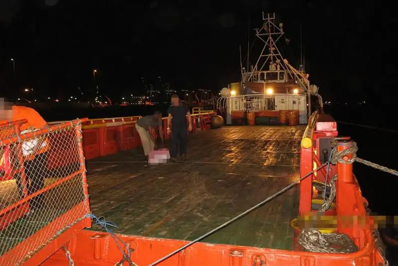 Kapal kru keur dijual