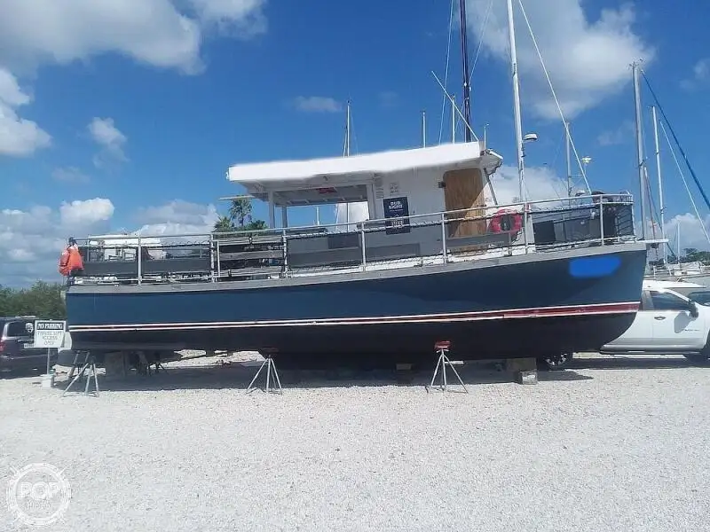 Kapal pesiar keur dijual