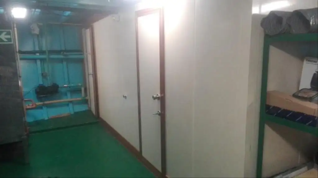 Kapal kerja keur dijual