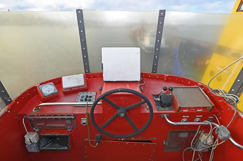 Kapal penyelamat keur dijual