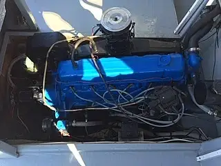 Kapal pangolahan lautan keur dijual