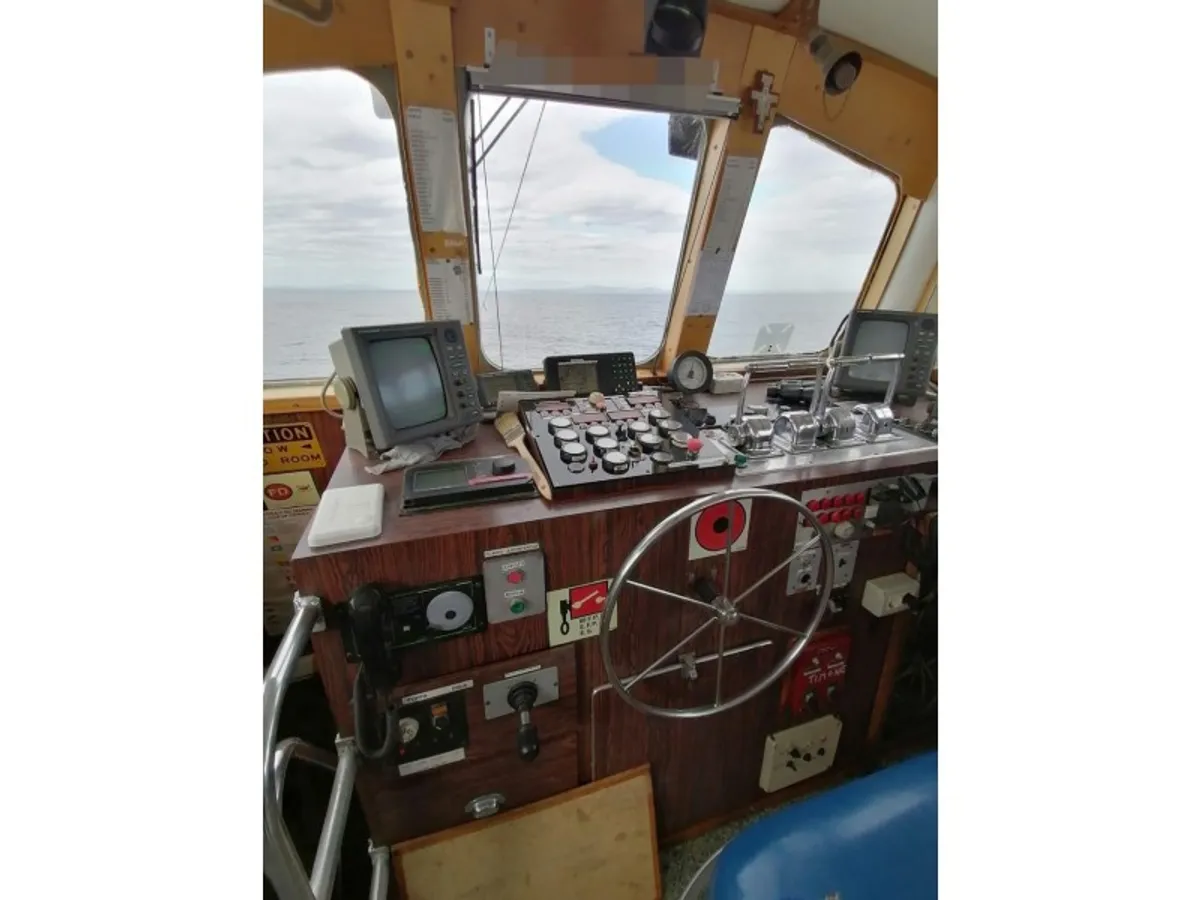 Kapal kru keur dijual