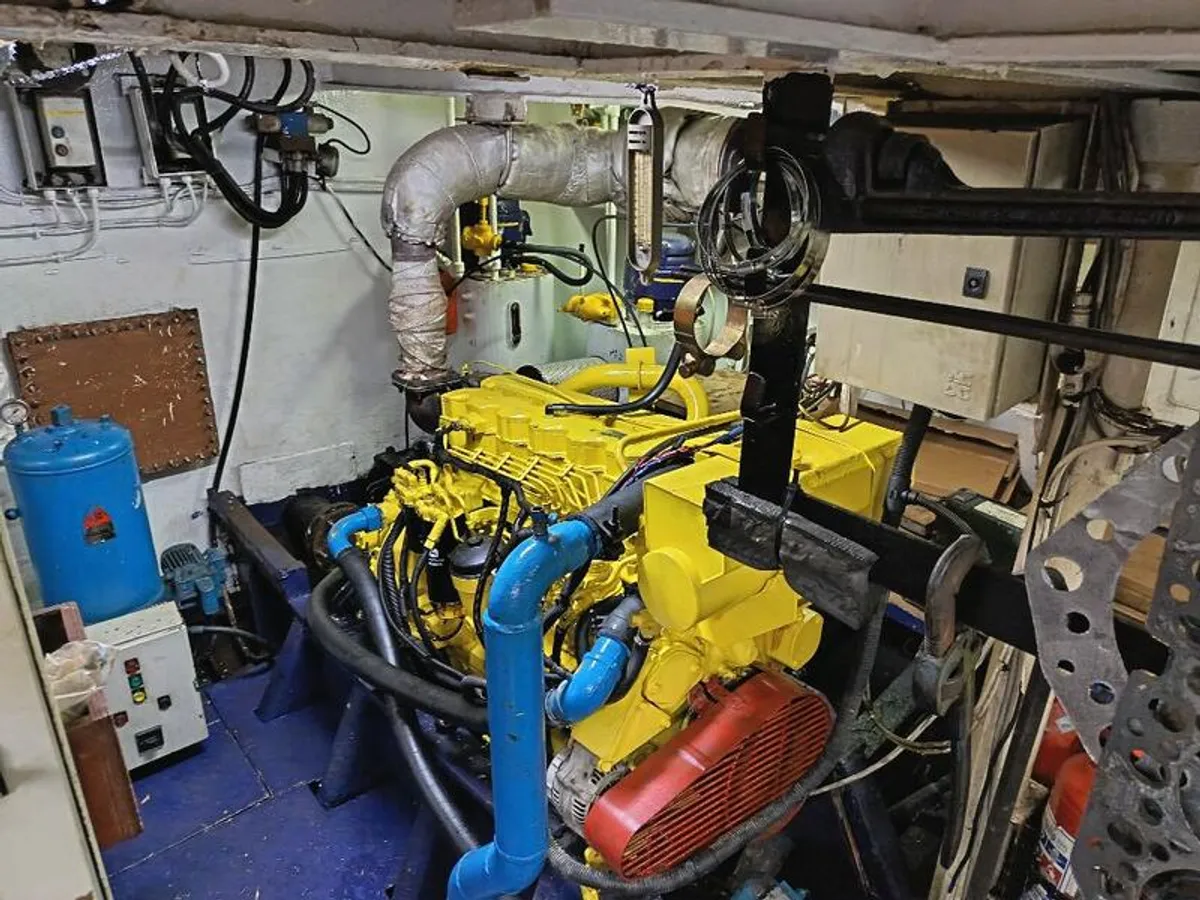 Kapal pasokan keur dijual