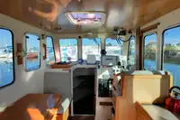 Kapal kerja keur dijual