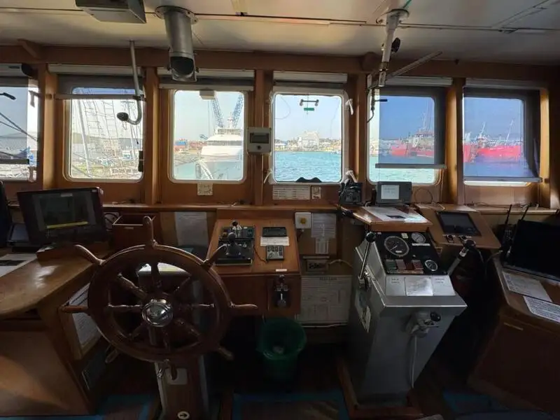 Kapal kontainer keur dijual