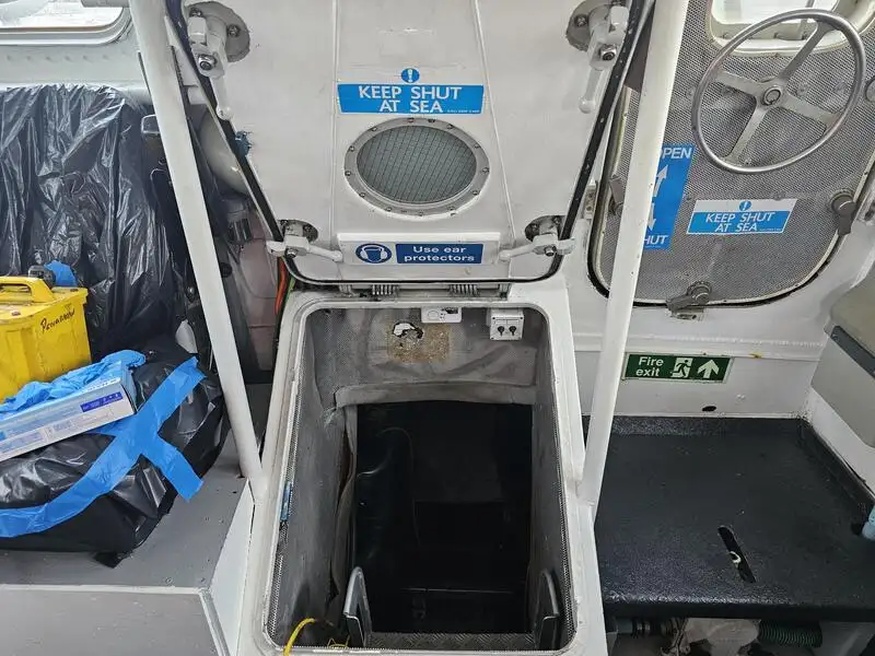 Kapal penyelamat keur dijual