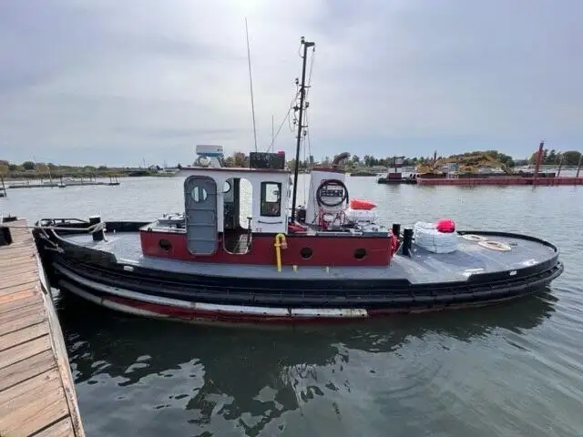 Kapal penarik keur dijual