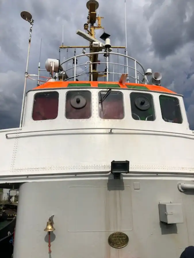 Kapal penarik keur dijual