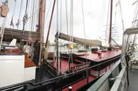 Yacht keur dijual