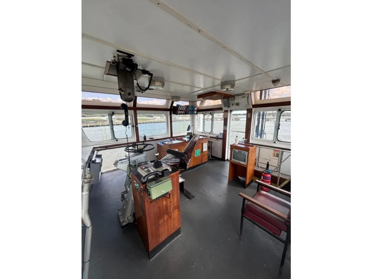 Kapal tunda keur dijual