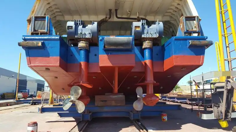 Kapal kerja keur dijual
