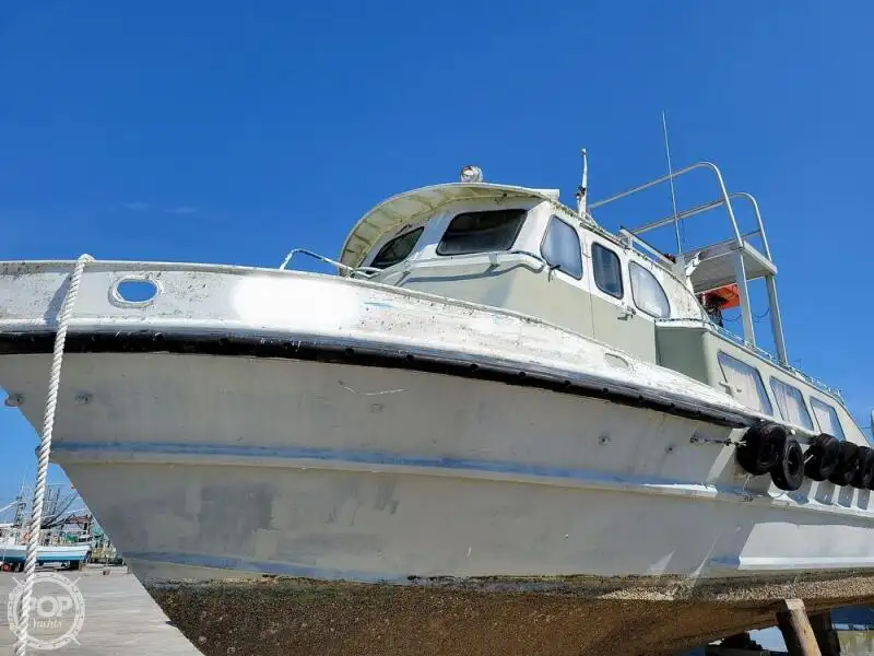 Kapal kru keur dijual
