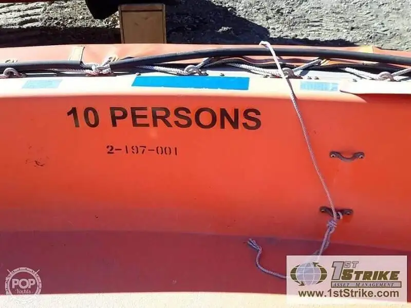 Kapal penyelamat keur dijual
