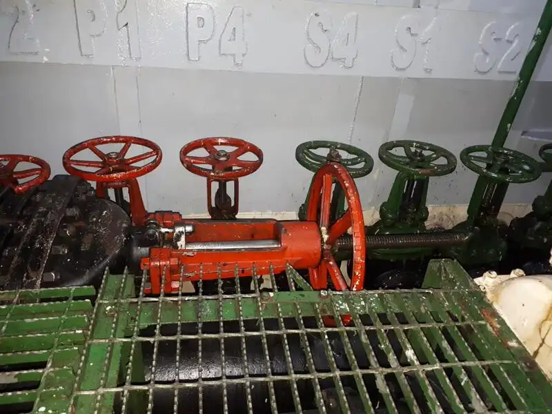 Kapal tangki minyak/bahan kimia keur dijual