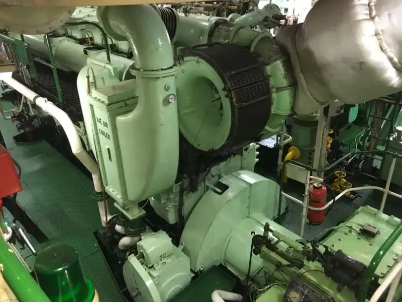 Kapal Pangiriman Cepat (FSV) keur dijual