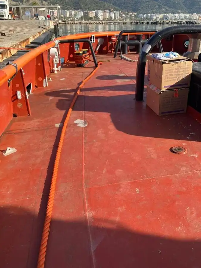 Kapal penarik keur dijual
