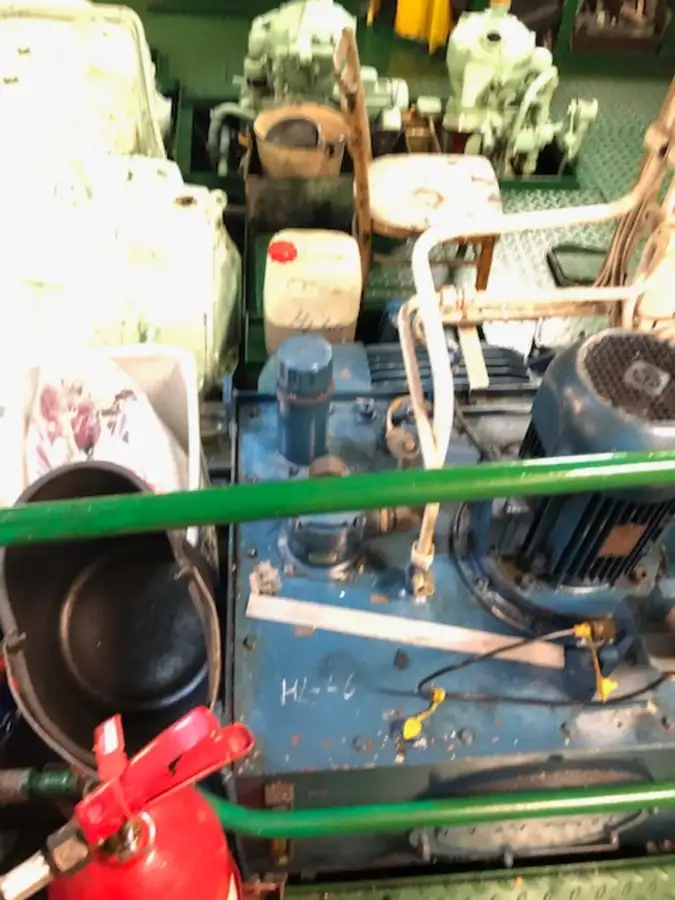 Kapal penarik keur dijual