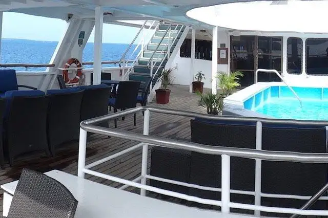 Kapal pesiar keur dijual