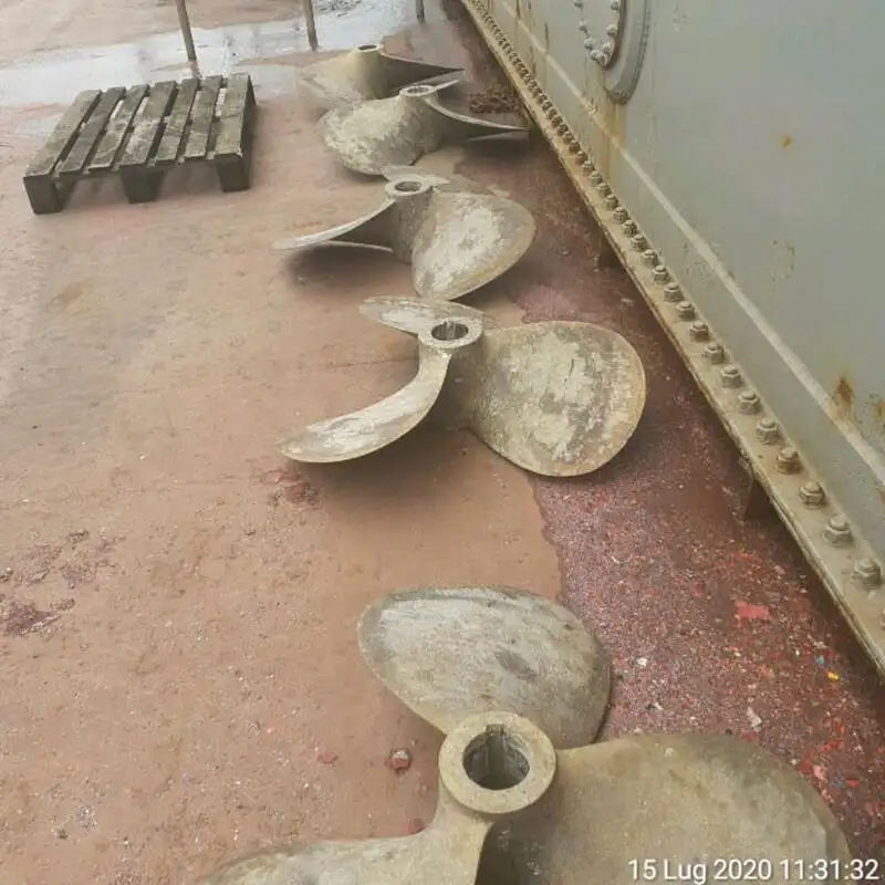 Kapal kru keur dijual
