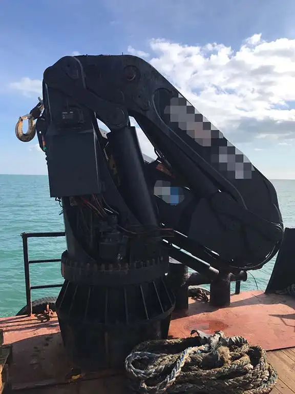 Kapal keruk keur dijual