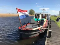 Kapal tunda keur dijual