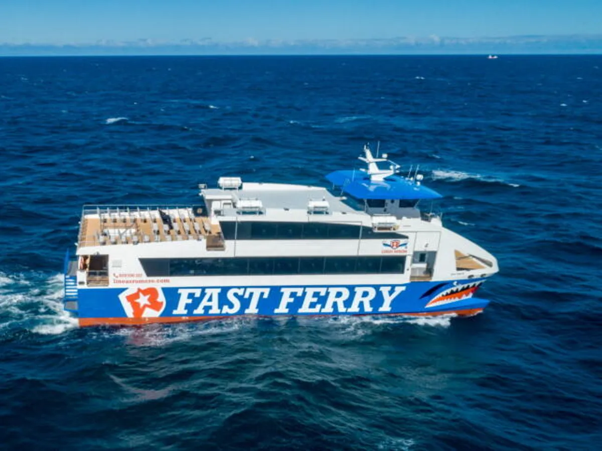 Kapal fery keur dijual
