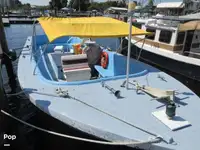 Kapal pesiar-feri keur dijual