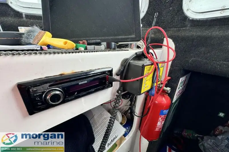 Kapal kerja keur dijual