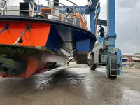 Kapal pesiar keur dijual