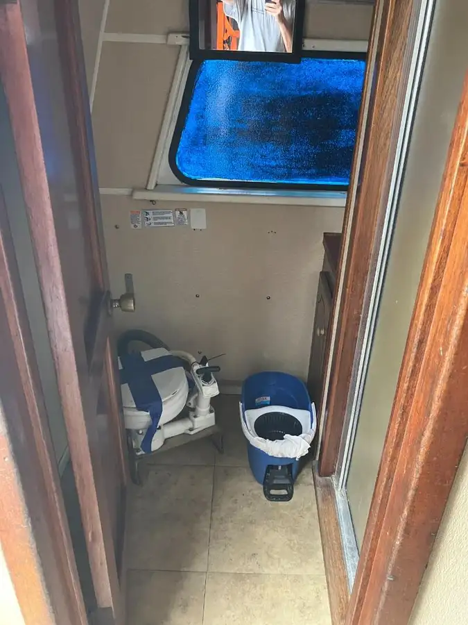 Kapal kru keur dijual