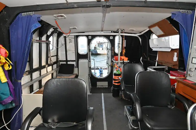 Kapal penyelamat keur dijual