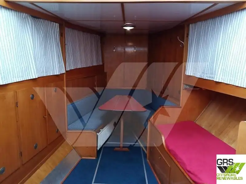 Kapal kerja keur dijual