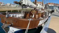 Kapal fery keur dijual