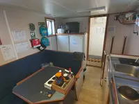 Kapal pasokan keur dijual