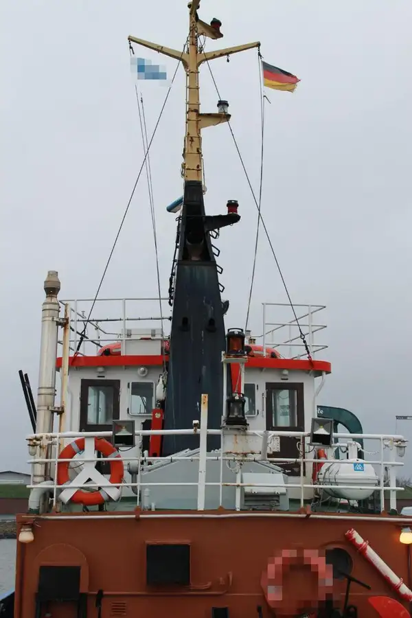 Kapal penarik keur dijual