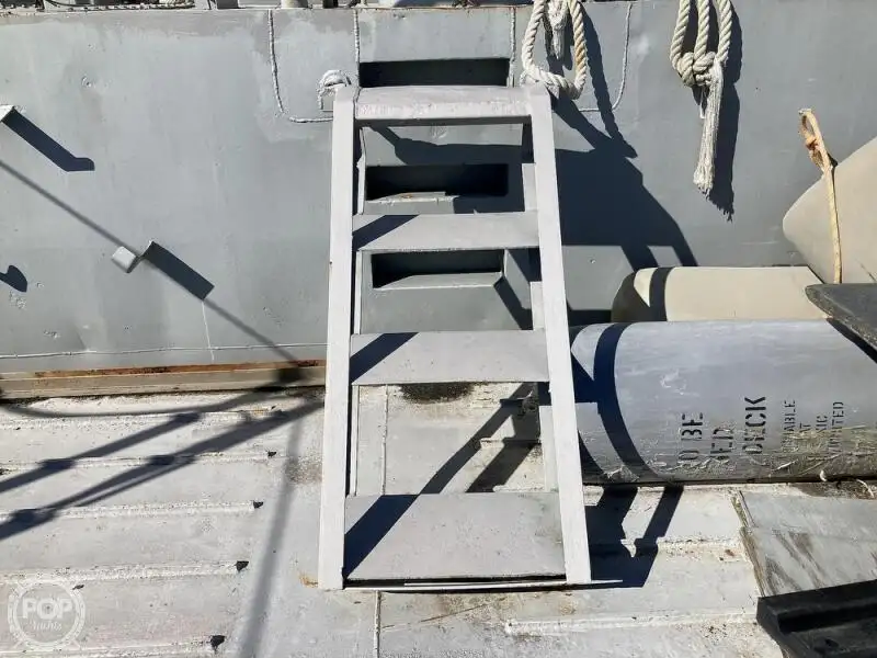 Kapal pendaratan, tangki keur dijual