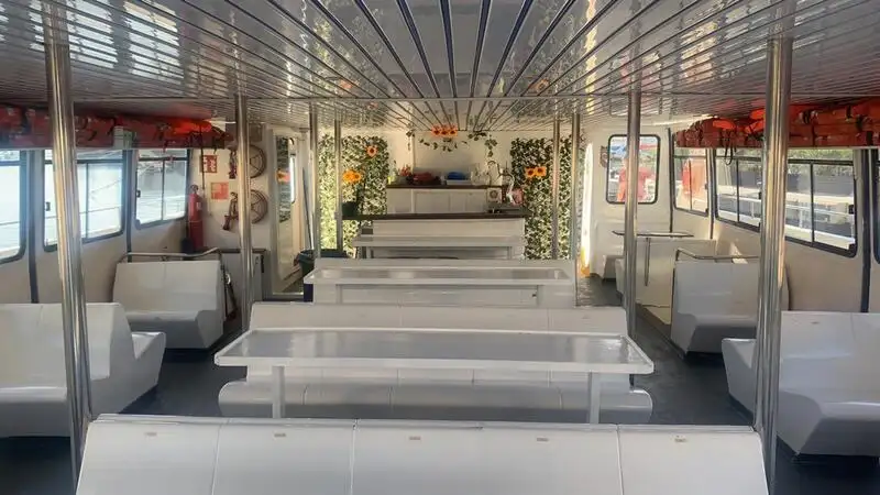 Kapal pesiar keur dijual