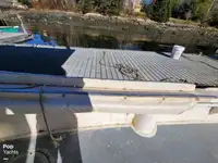 Kapal pangolahan lautan keur dijual