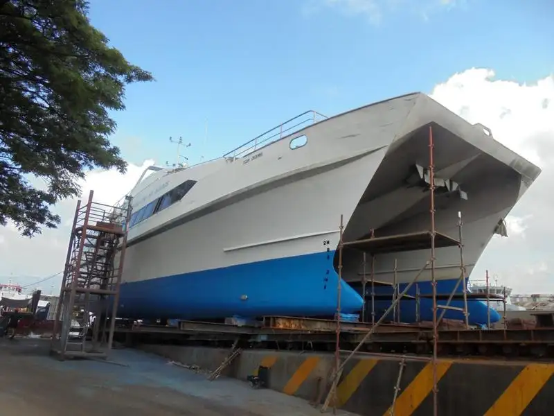 Kapal fery keur dijual