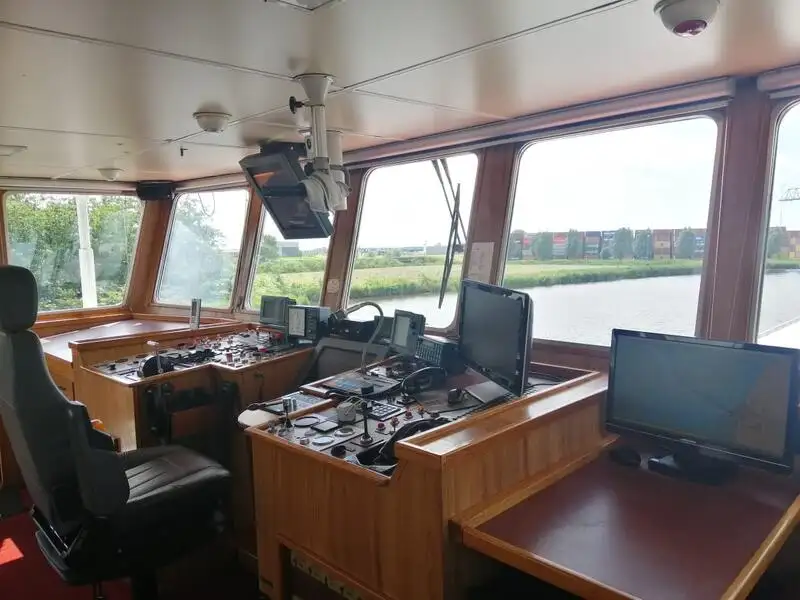 Kapal pangangkut barang curah keur dijual