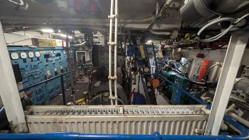 Kapal survei keur dijual