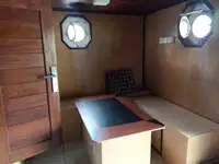 Kapal pendaratan, tangki keur dijual