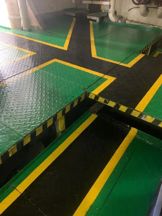 Kapal pasokan keur dijual