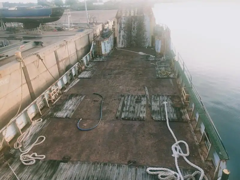Kapal pendaratan, tangki keur dijual