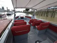 Kapal pesiar keur dijual