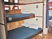 Kapal pesiar keur dijual