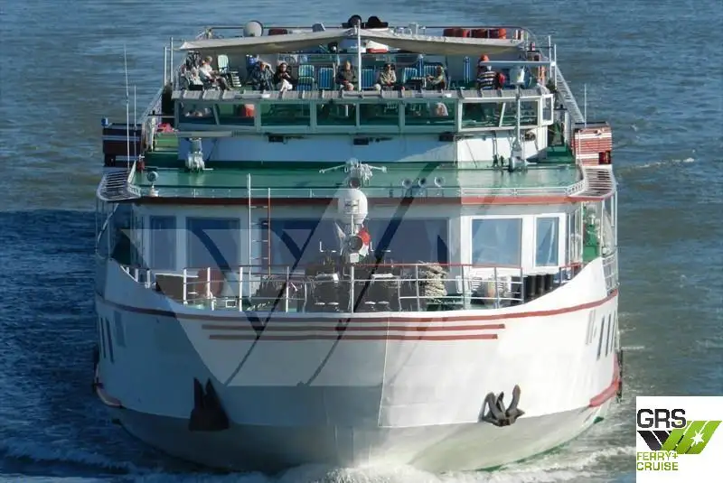 Kapal pesiar keur dijual