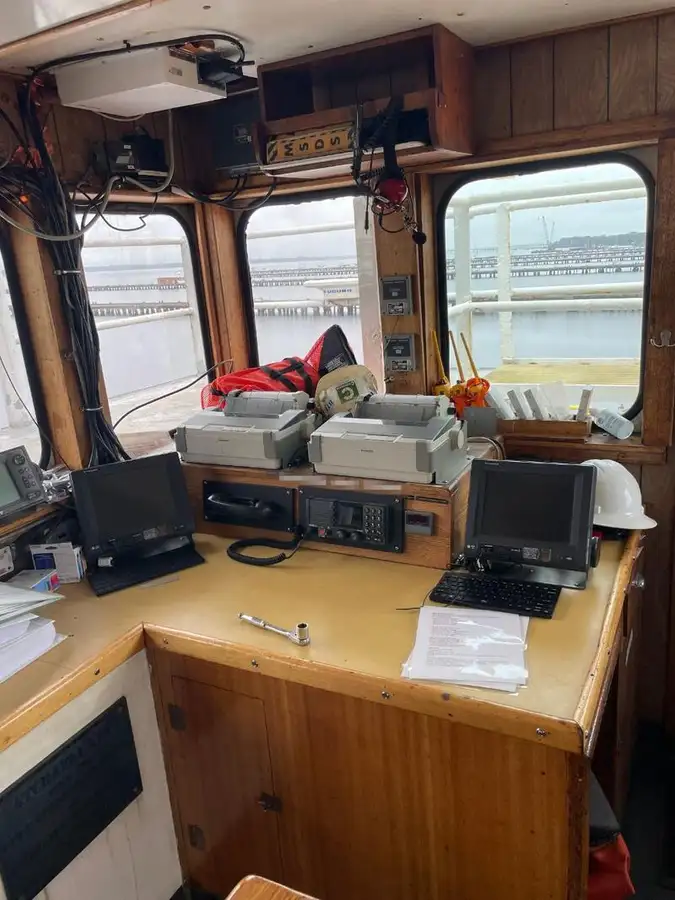 Kapal keruk keur dijual