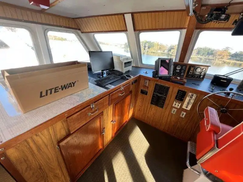 Kapal kru keur dijual