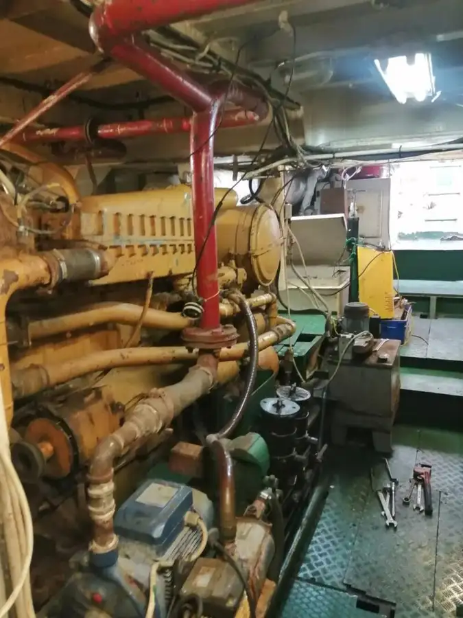 Kapal penarik keur dijual